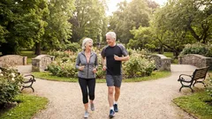 Co opravdu pomáhá zůstat aktivním po 65. roce: 4 osvědčené druhy cvičení